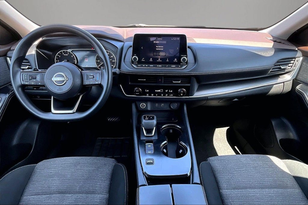Used 2023 Nissan Rogue SV FWD image 7