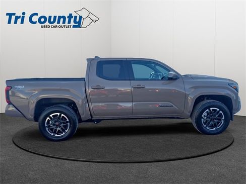 Certified 2026 Toyota Tacoma TRD Sport w/ TRD Sport Premium Package image 9