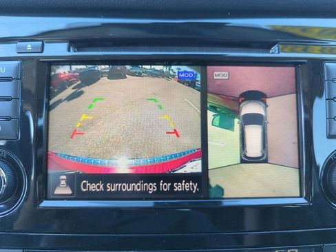 Used 2020 Nissan Rogue SL w/ Premium Package image 29