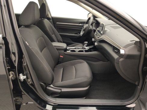 Used 2023 Nissan Altima 2.5 SV image 21