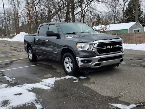 Used 2020 RAM 1500 Big Horn image 2