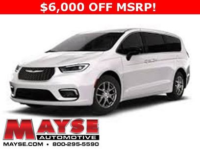 New 2026 Chrysler Pacifica Select