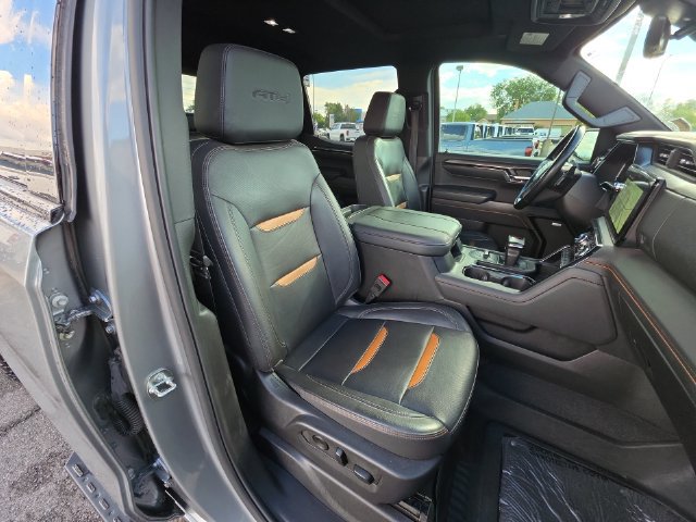 Used 2024 GMC Sierra 1500 AT4 w/ Technology Package AWD/4WD image 20