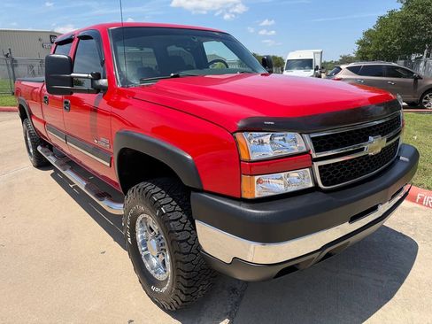 Used 2006 Chevrolet Silverado 2500 LT w/ Heavy-Duty Power Package AWD/4WD image 50