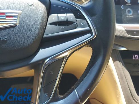 Used 2019 Cadillac XT5 FWD image 24