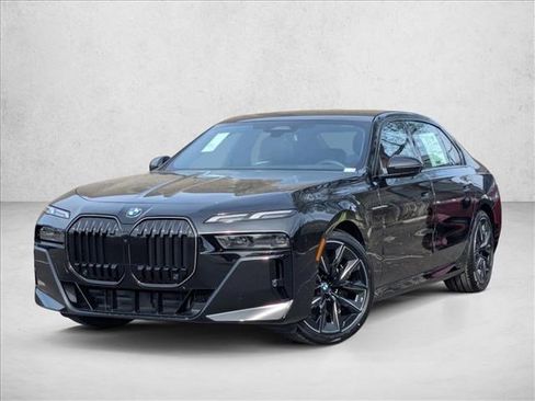New 2026 BMW 740i 740i image 1