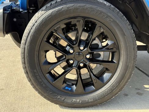 Used 2023 Jeep Wrangler Sahara w/ Cold Weather Group image 11