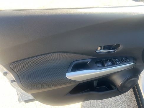 Used 2019 Nissan Kicks SV image 7