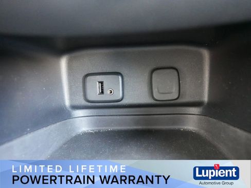 Used 2018 Chevrolet Equinox LT FWD image 28