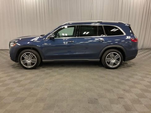 Used 2025 Mercedes-Benz GLS 450 4MATIC image 12