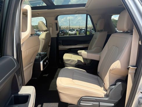 Used 2024 Ford Expedition Max Limited RWD image 26