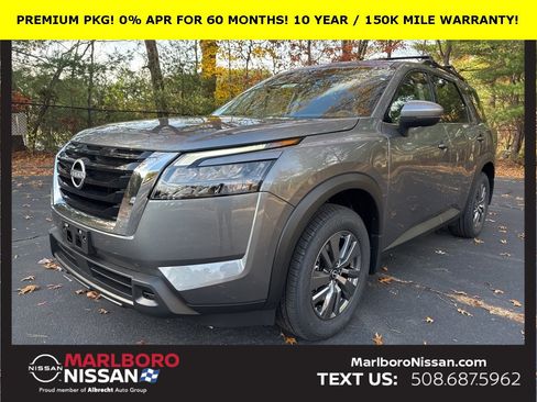 New 2025 Nissan Pathfinder SV w/ SV Premium Package image 3