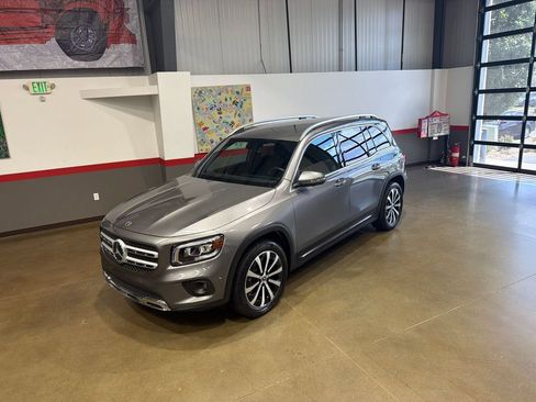 Used 2022 Mercedes-Benz GLB 250 4MATIC image 42
