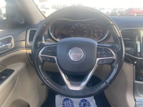 Used 2020 Jeep Grand Cherokee Limited w/ Trailer Tow Group IV image 15