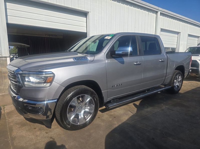 Used 2023 RAM 1500 Laramie AWD/4WD image 1