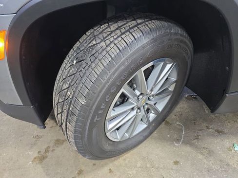 Used 2023 Chevrolet Traverse LT w/ LPO, Cargo Package image 33