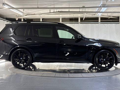 Used 2024 BMW X7 xDrive40i w/ M Sport Package AWD/4WD image 7