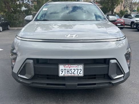 Used 2025 Hyundai Kona SEL FWD image 4