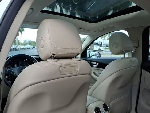 Used 2019 Mercedes-Benz GLC 300 image 11