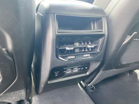 Used 2023 Jeep Grand Cherokee Limited AWD/4WD image 19