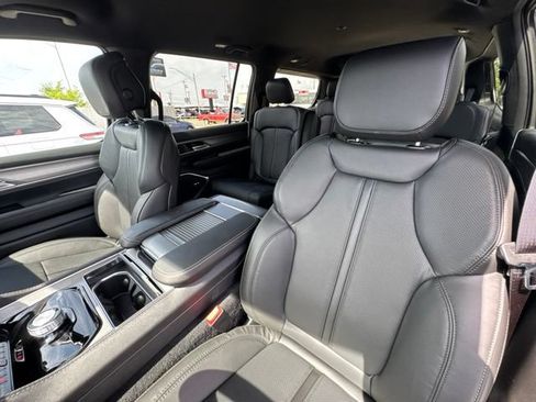 New 2026 Jeep Grand Wagoneer 2WD image 11