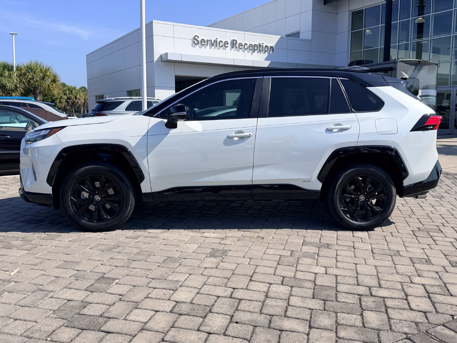 Used 2023 Toyota RAV4 XSE AWD/4WD image 11
