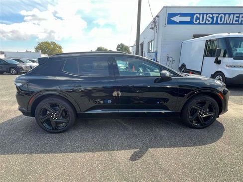 New 2025 Chevrolet Equinox EV RS image 3