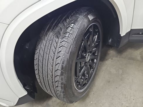 Certified 2025 Mercedes-Benz GLA 35 AMG 4MATIC image 35