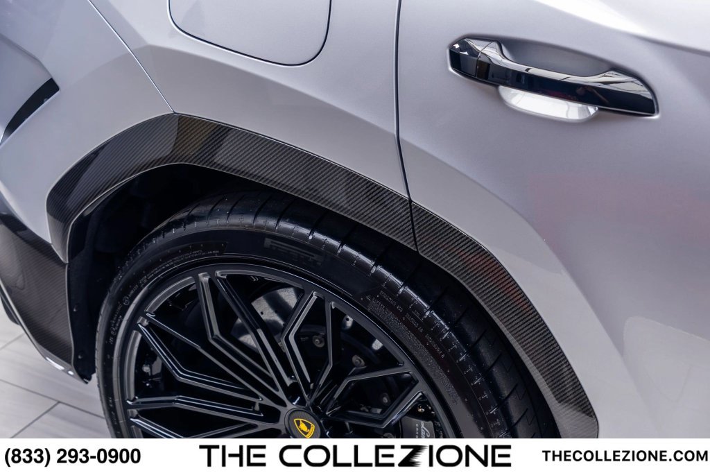 Used 2026 Lamborghini Urus SE AWD/4WD image 35