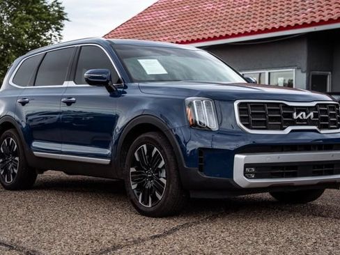Used 2025 Kia Telluride SX Prestige AWD/4WD image 3