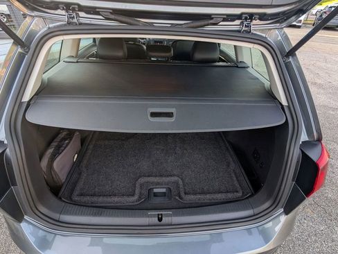 Used 2017 Volkswagen Golf Alltrack SE image 32