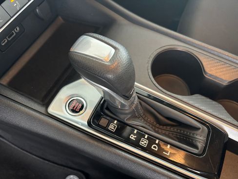 Used 2025 Nissan Altima 2.5 SV FWD image 42