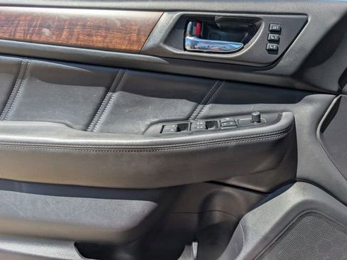 Used 2019 Subaru Outback 2.5i Limited image 17