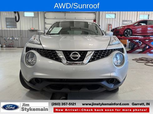 Used 2015 Nissan Juke SV w/ Technology Package AWD/4WD image 14