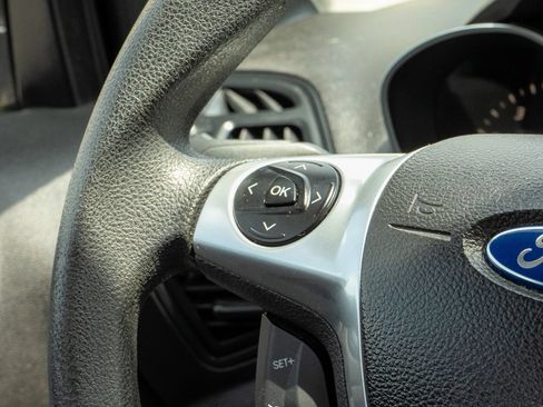 Used 2015 Ford Escape SE FWD image 17
