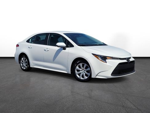 Used 2024 Toyota Corolla LE FWD image 1