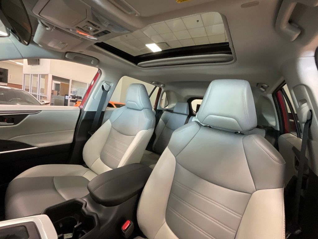 Used 2025 Toyota RAV4 XLE Premium w/ Weather Package AWD/4WD image 11