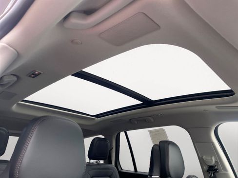 New 2026 Lincoln Aviator Reserve AWD/4WD image 15
