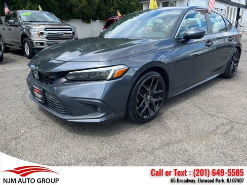 Used 2023 Honda Civic Sport Touring image 4