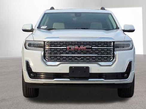Used 2023 GMC Acadia Denali w/ Denali Technology Package image 2