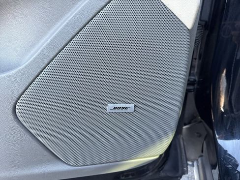 Used 2022 Cadillac XT6 Premium Luxury image 9