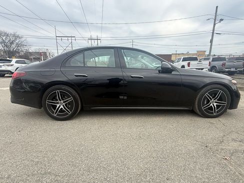 Used 2025 Mercedes-Benz E 450 4MATIC Sedan image 4