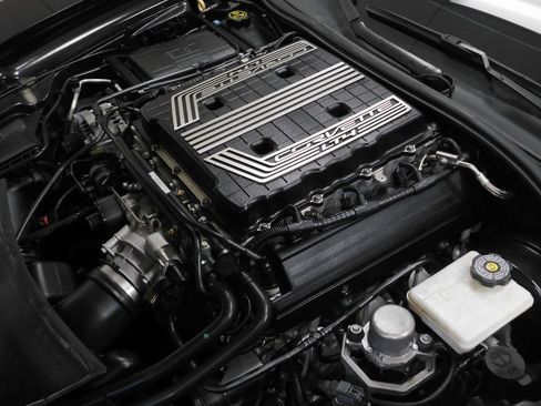 Used 2018 Chevrolet Corvette Z06 image 16