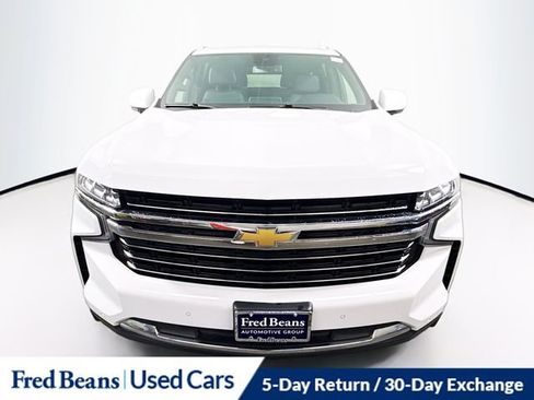 Used 2024 Chevrolet Suburban LT image 2
