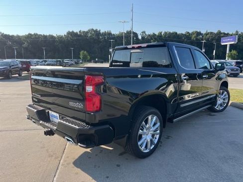New 2026 Chevrolet Silverado 1500 High Country AWD/4WD image 10