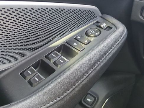 Used 2025 Acura MDX SH-AWD image 32