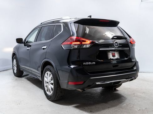 Used 2019 Nissan Rogue SV AWD/4WD image 3