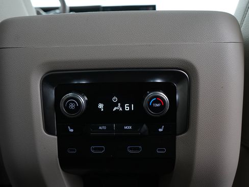 Used 2025 GMC Yukon XL Denali w/ Denali Reserve Package AWD/4WD image 15