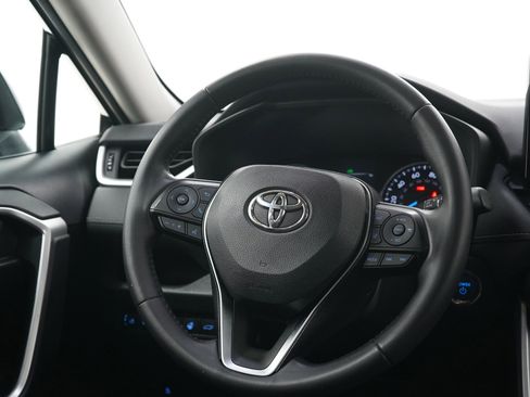 Used 2019 Toyota RAV4 XLE w/ Convenience Package AWD/4WD image 14