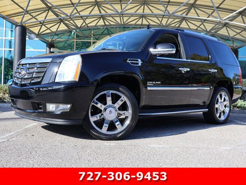 Used 2012 Cadillac Escalade Luxury image 1